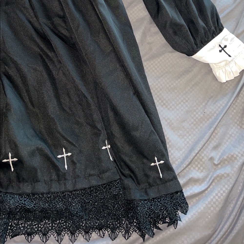 gothic collared beautiful dress